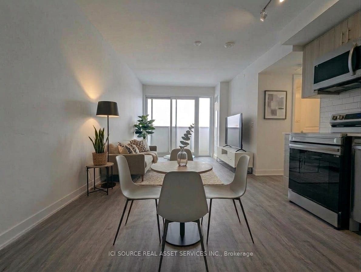 802-1010 Sandy Beach Road, Pickering, ON, L1W 3V9 photo 4