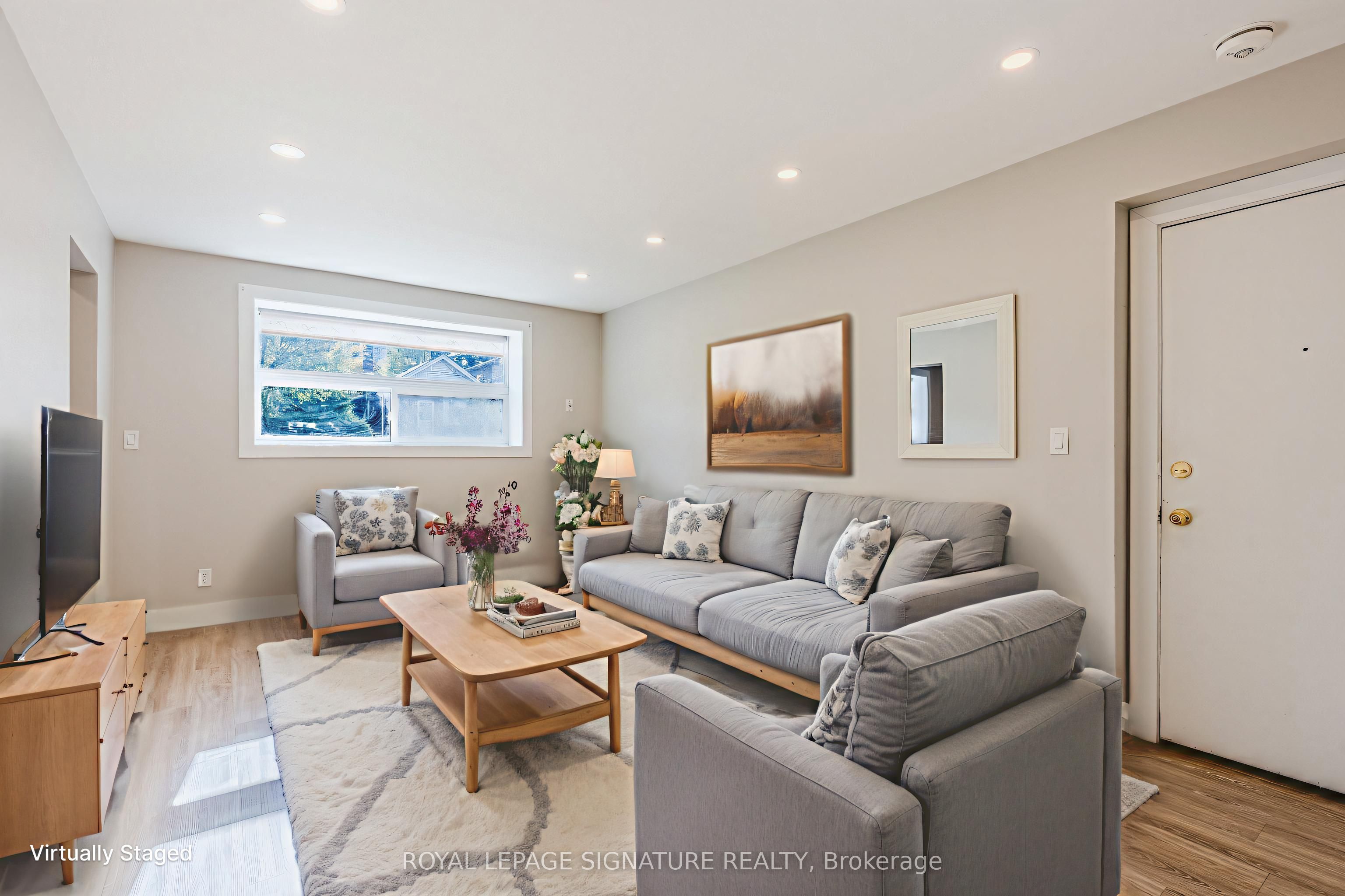 1-1 Hassard Avenue, Toronto, ON, M4K 3N3