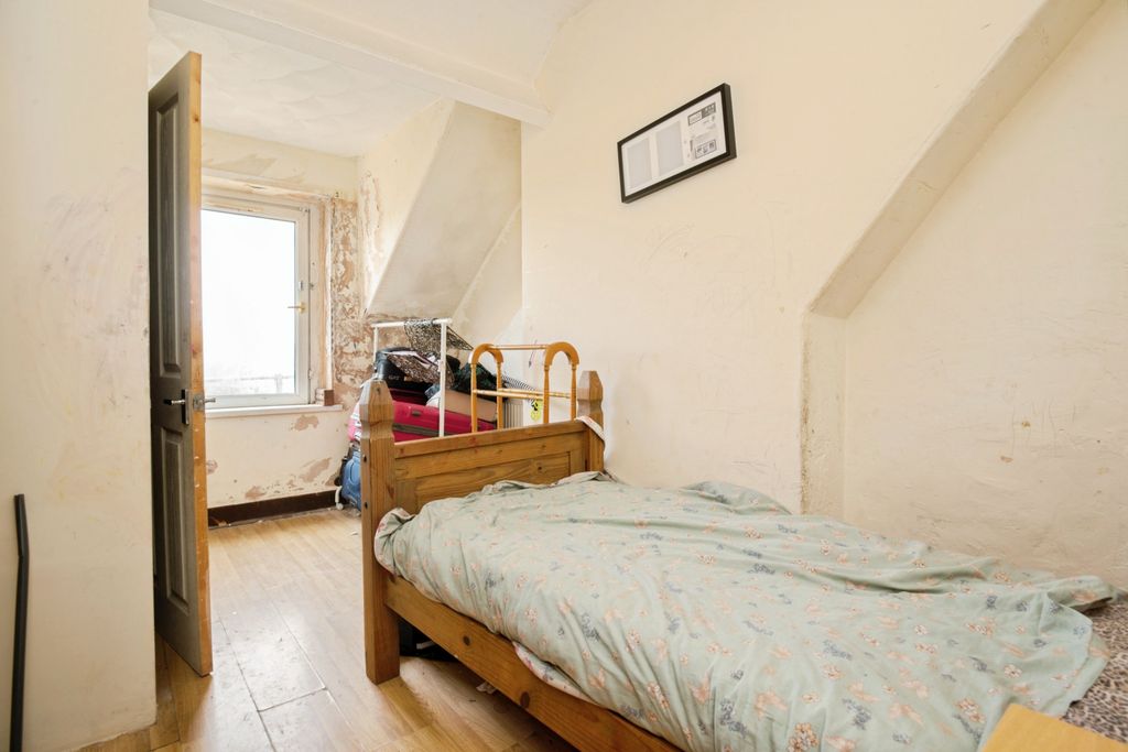 Additional image 14 of 5 bed terraced house for sale97 Donald Street, Cardiff CF24
