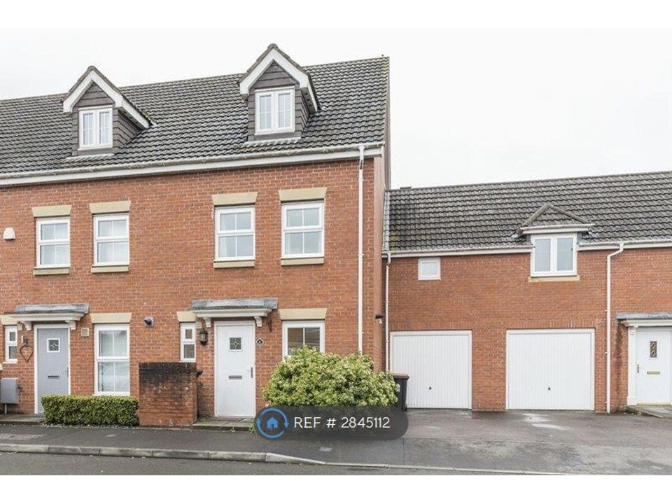 3 bed terraced house to rentBrigantine Close, Newport NP10