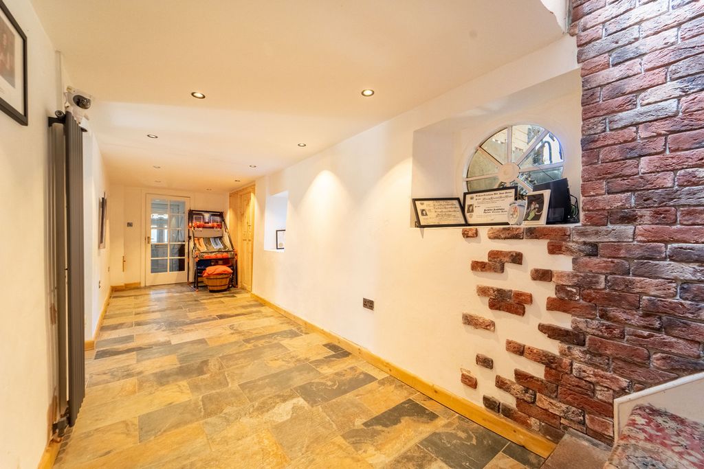 Additional image 3 of 5 bed detached house for saleSt. Johns Crescent, Newport NP10