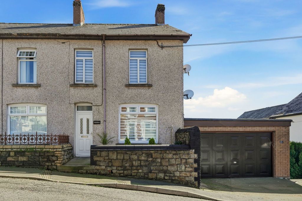 3 bed semi-detached house for saleMountain View, Pontnewynydd NP4