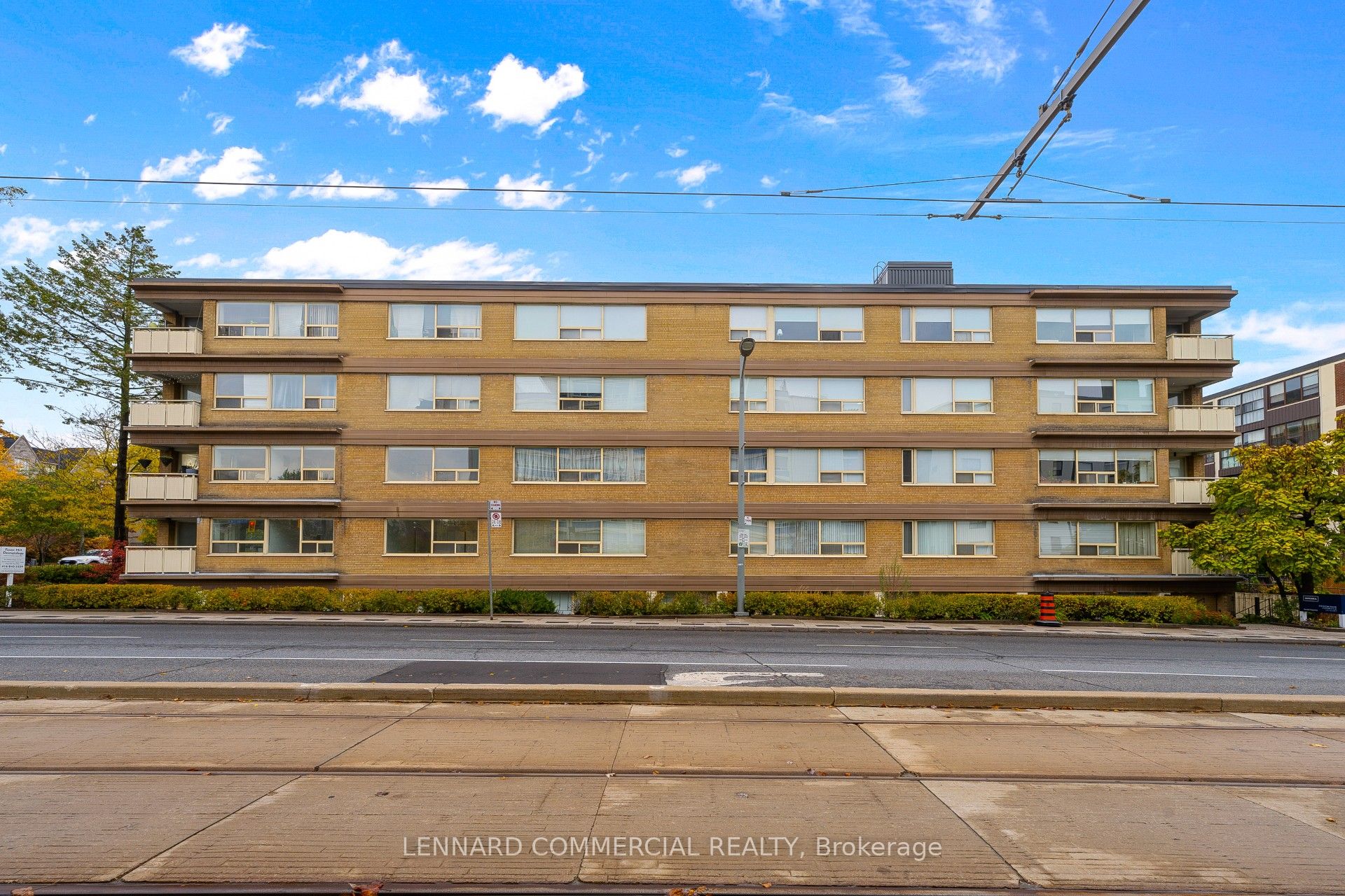 Unit 2 & 3-250 St Clair Avenue W, Toronto, ON, M4V 1R6