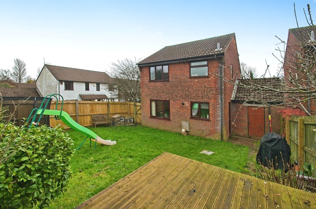 3 bed detached house for saleBedavere Close, Thornhill, Cardiff CF14