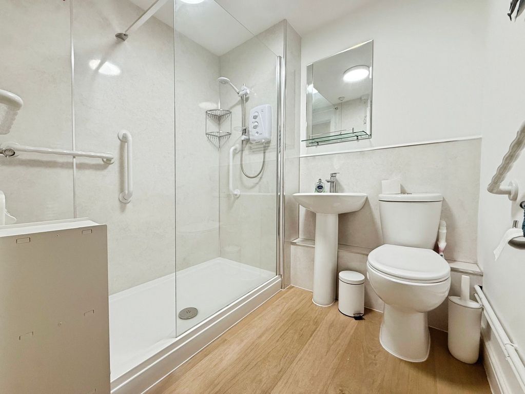 Additional image 8 of 2 bed property for salePriory Gardens, Abergavenny NP7