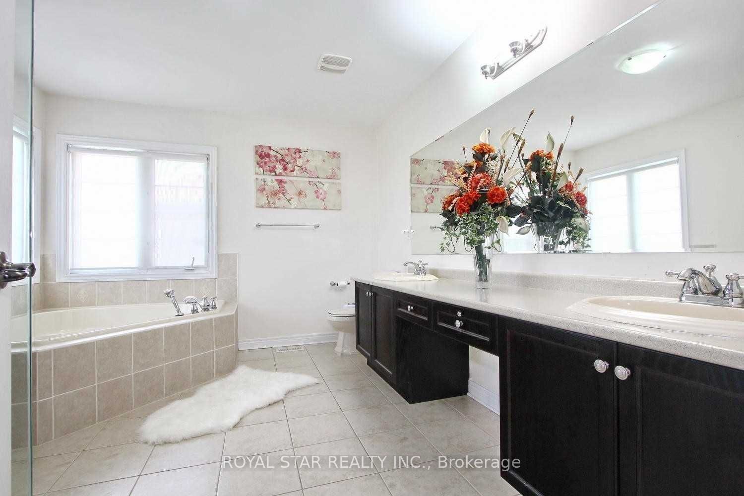 Additional image 3 of 38 Riverglen Street, Brampton, ON, L6P 3C1