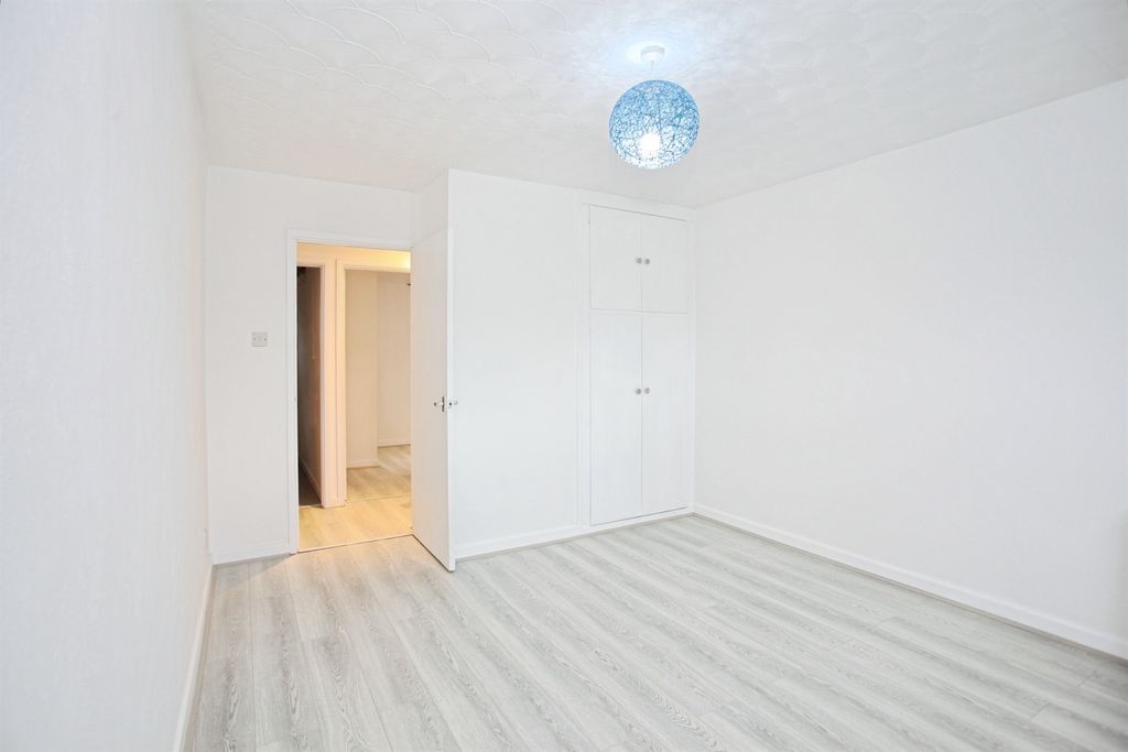 Additional image 8 of 2 bed flat for saleTrewartha Court, Whitchurch, Cardiff CF14