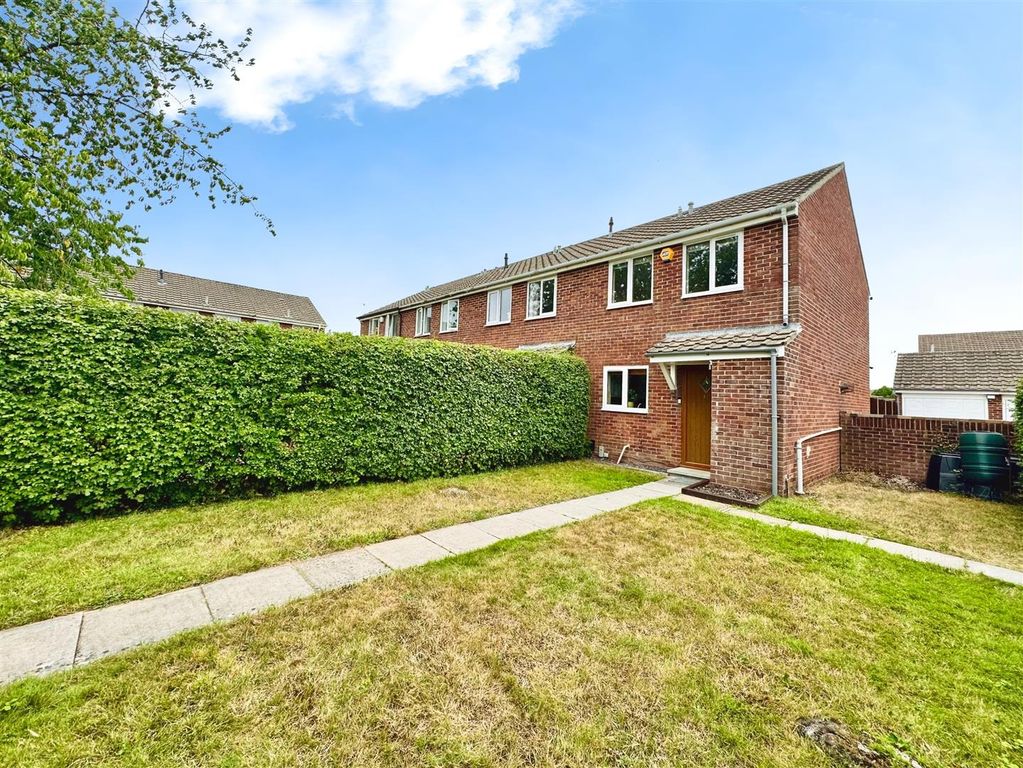 3 bed end terrace house for saleHolly Close, Bulwark, Chepstow NP16