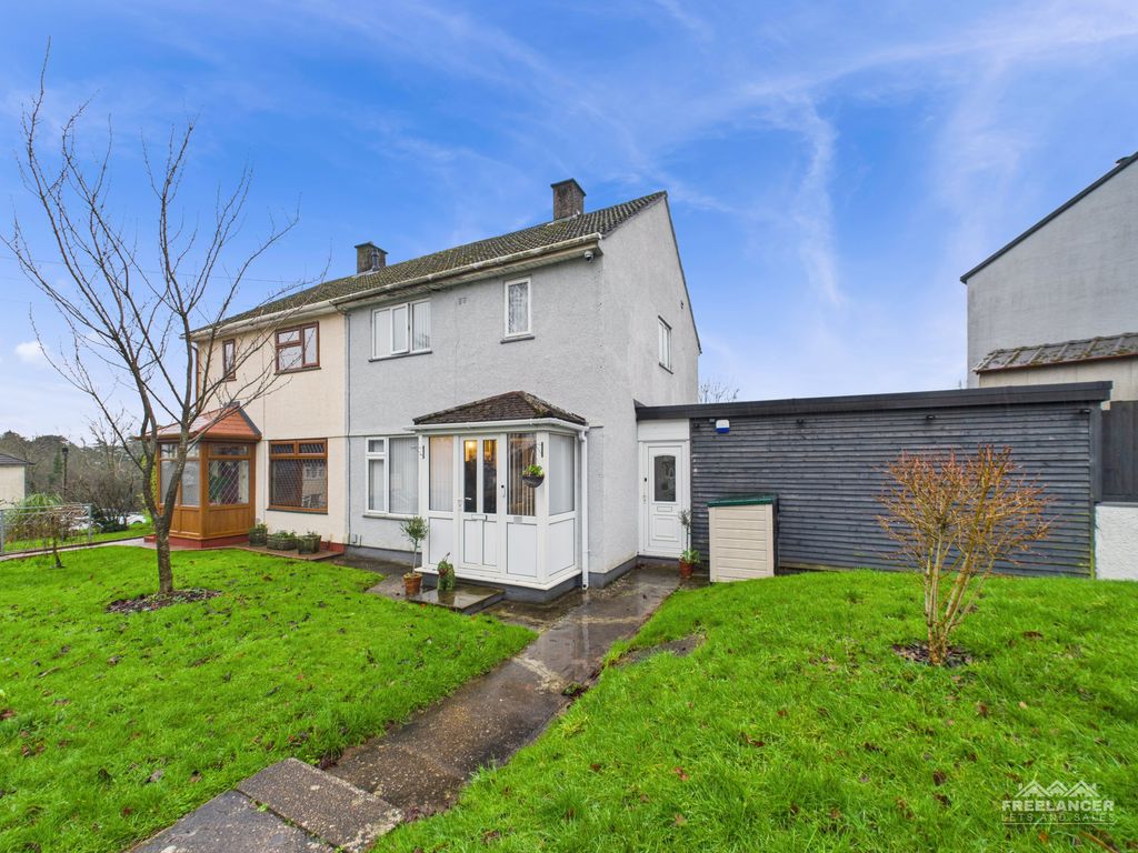 3 bed semi-detached house for saleBrynglas Drive, Newport NP20