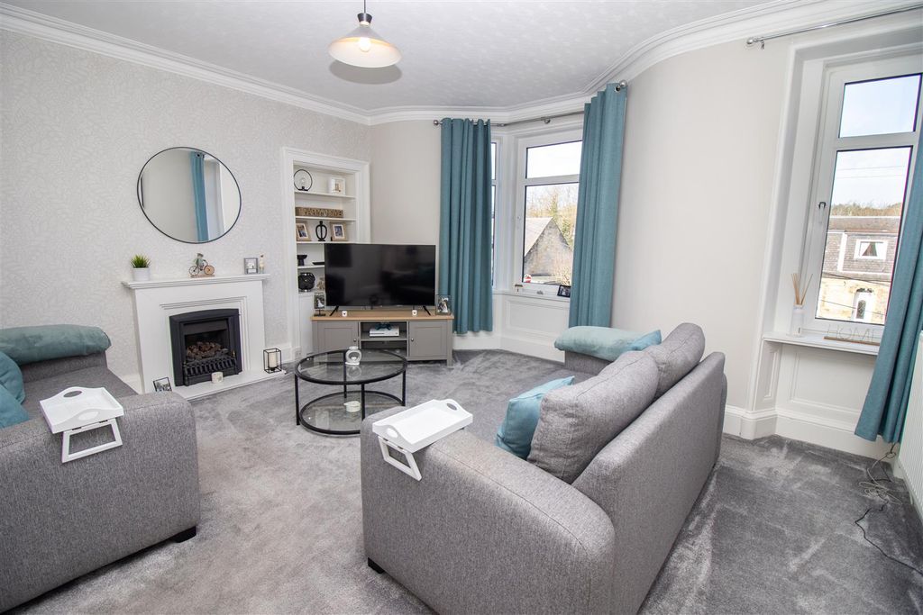 3 bed flat for salePark Terrace, Hawick TD9 photo 2