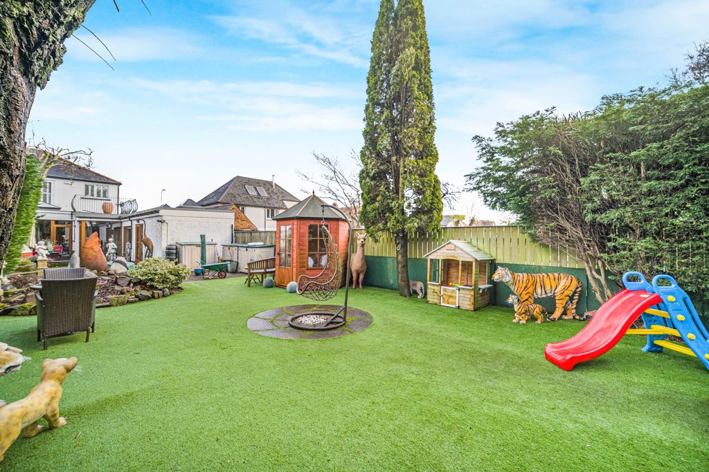 Additional image 25 of 3 bed semi-detached house for saleThornhill Road, Rhiwbina, Cardiff CF14