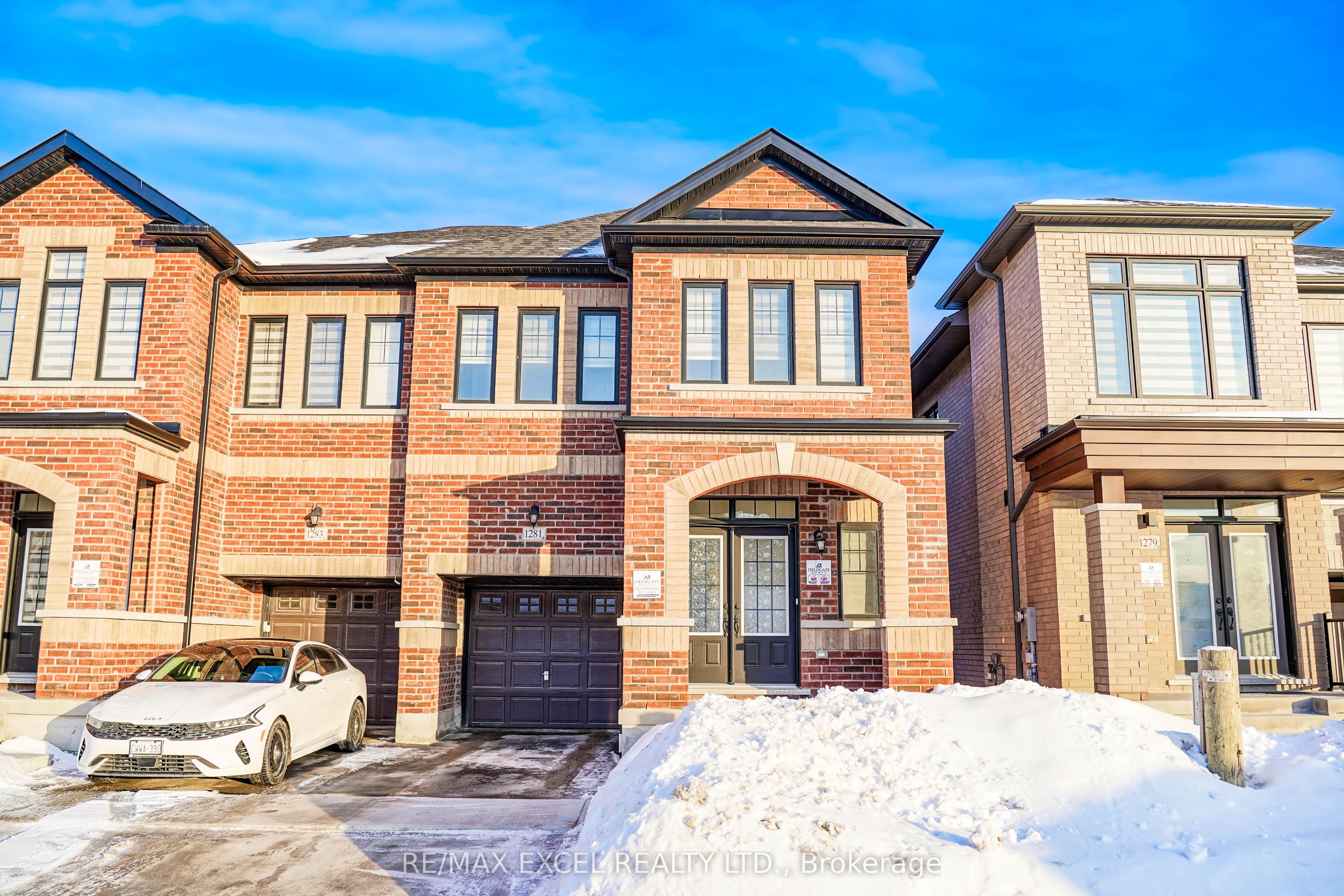 1281 Winding Woods Trail, Pickering, ON, L1X 0R9