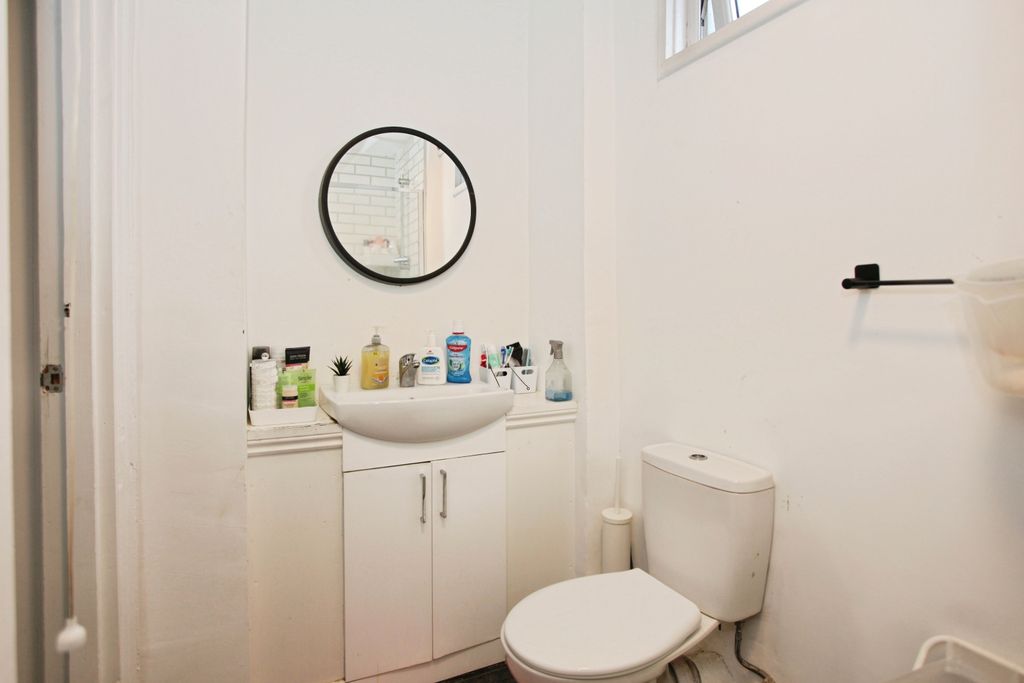 Additional image 31 of 5 bed end terrace house for saleCaerleon Road, Newport NP19