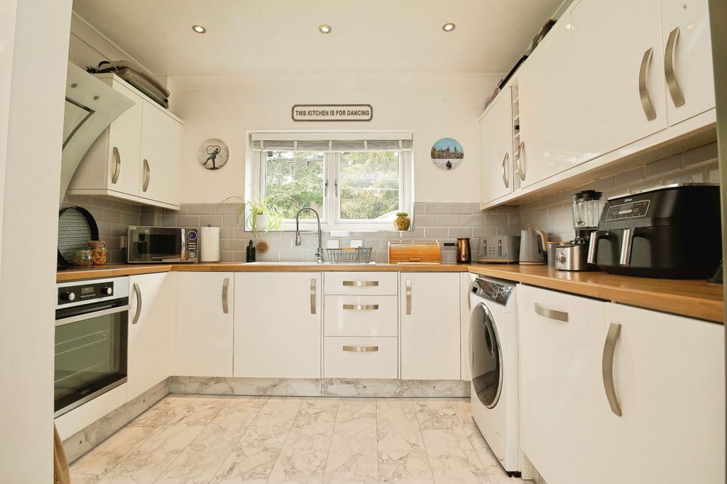 Additional image 6 of 4 bed detached house for saleClevedon Road, Newport NP19