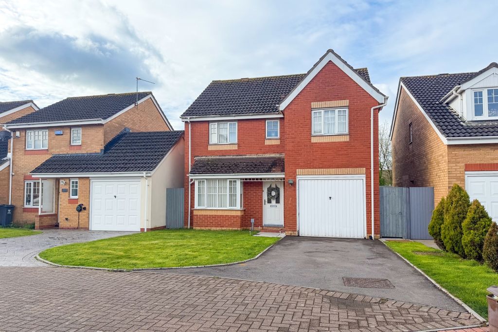 4 bed detached house for saleClos Avro, Pengam Green CF24