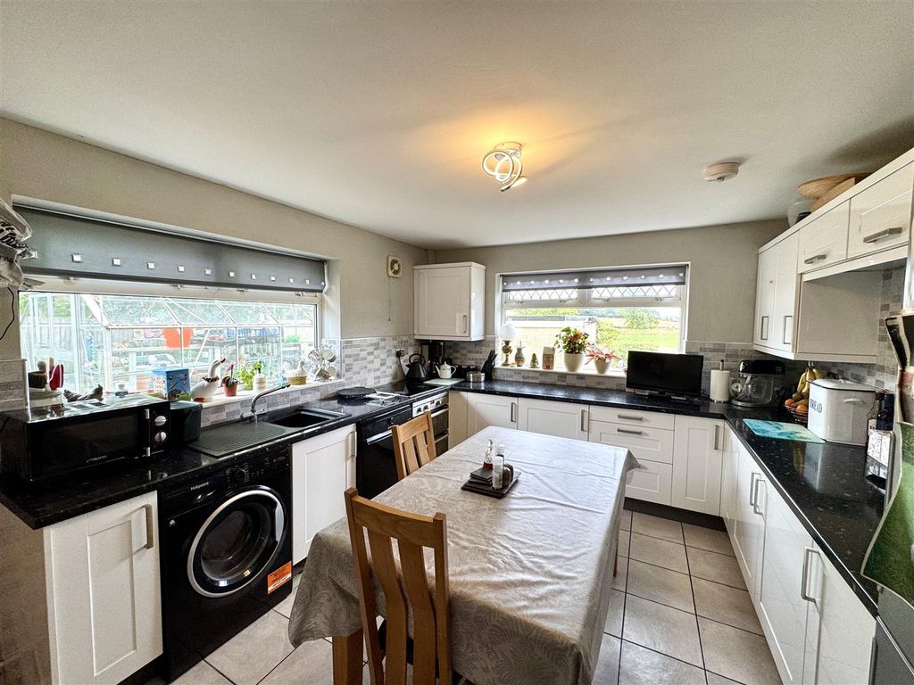 Additional image 8 of 5 bed detached bungalow for saleLlanwern, Newport NP18