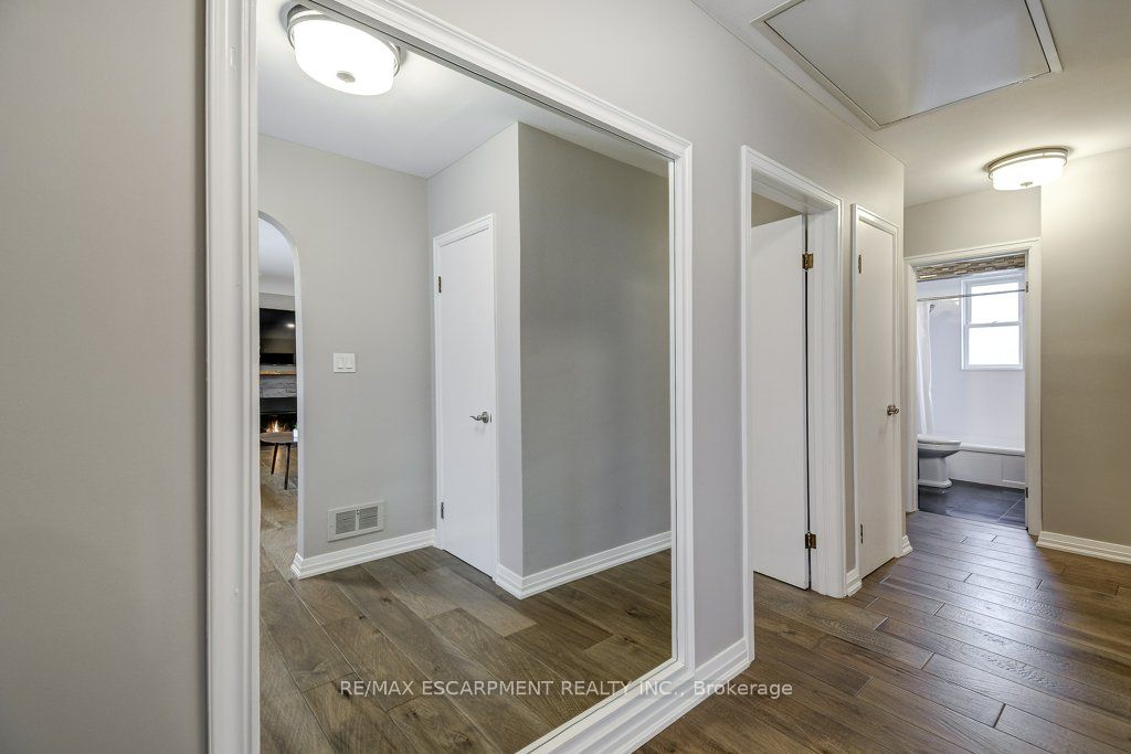 Additional image 4 of 34 Oakley Court, Hamilton, ON, L9G 1T5
