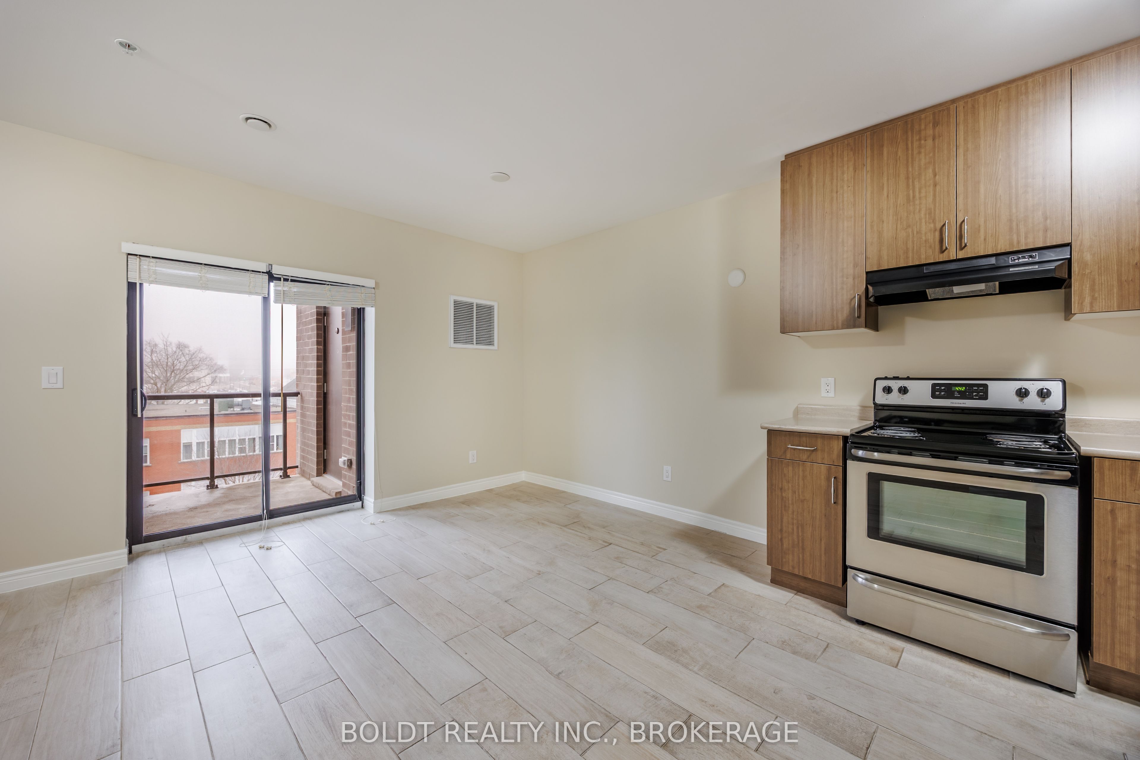 Additional image 5 of 502-5837 Dunn Street, Niagara Falls, ON, L2G 0X7