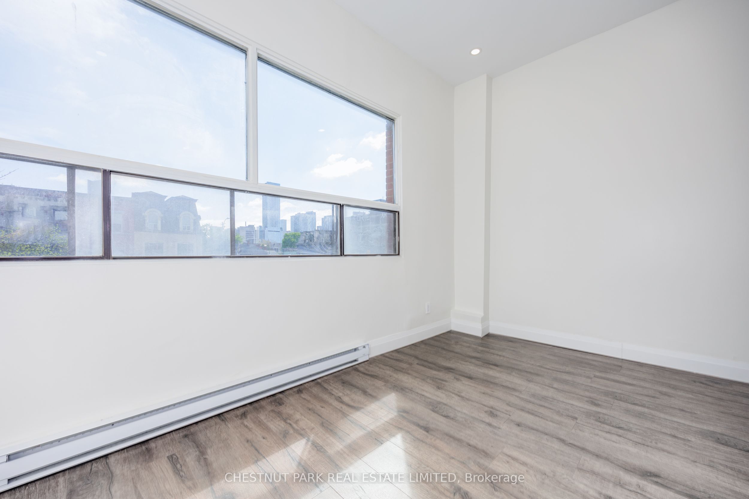 Additional image 5 of 2-414 1/2 Spadina Avenue, Toronto, ON, M5T 2G7