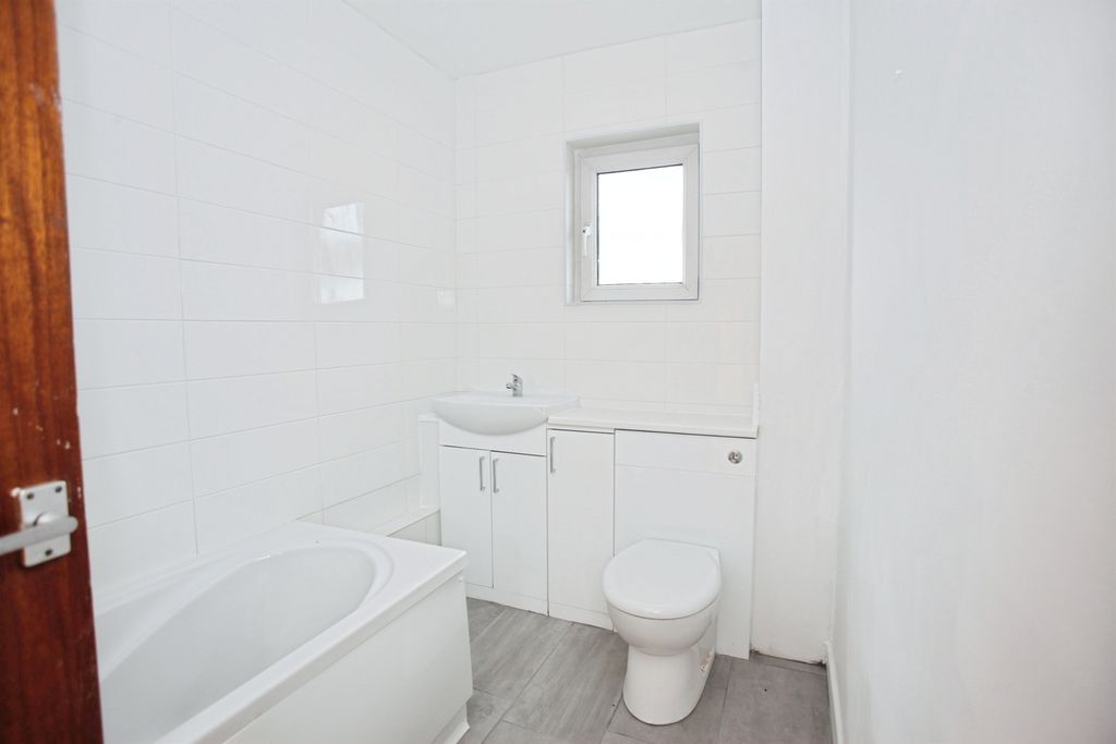 Additional image 11 of 2 bed flat for saleTrewartha Court, Whitchurch, Cardiff CF14