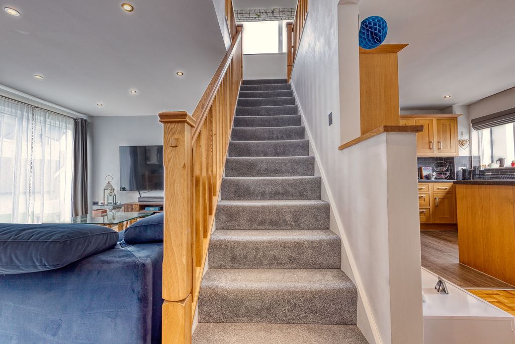 Additional image 16 of 4 bed semi-detached house for sale13 Nomond Avenue, St Helier JE2