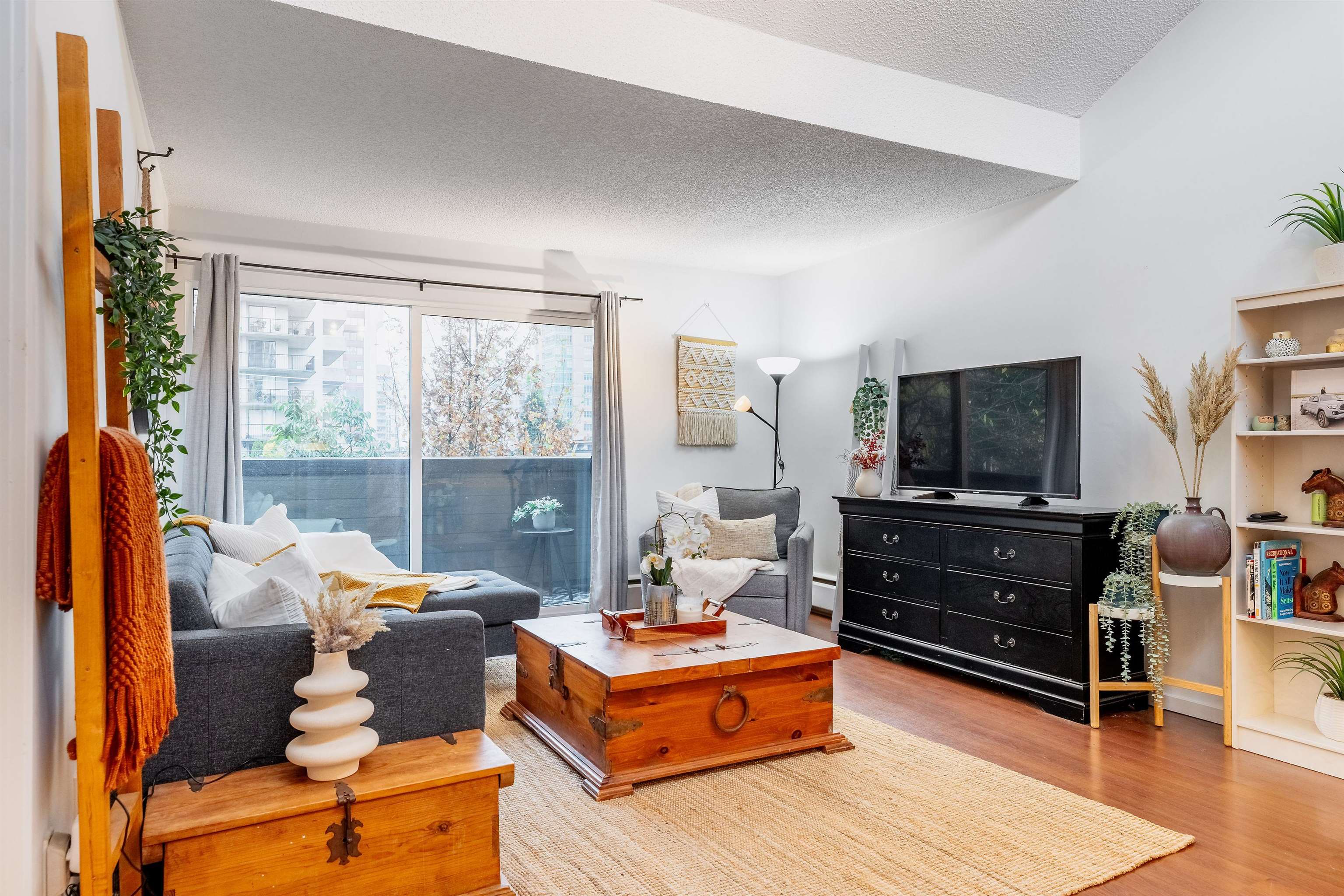 Additional image 2 of 319 - 206 15th Street, North Vancouver
