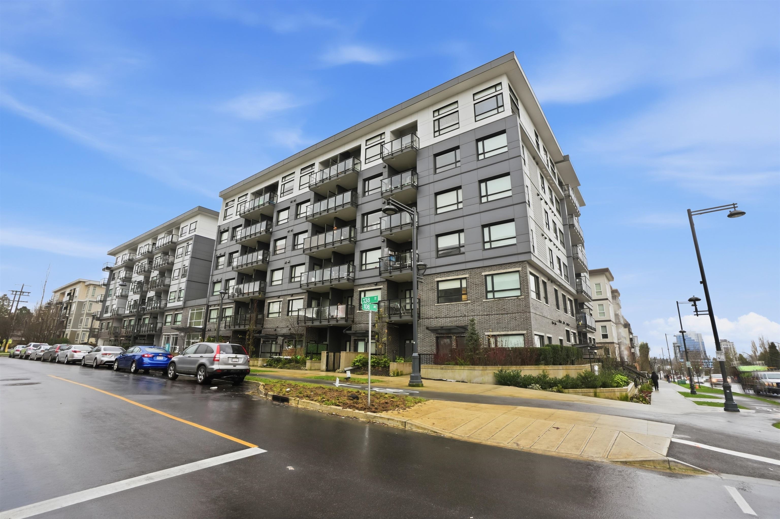604-10777 138 Street, Surrey, BC, V3T 0T5