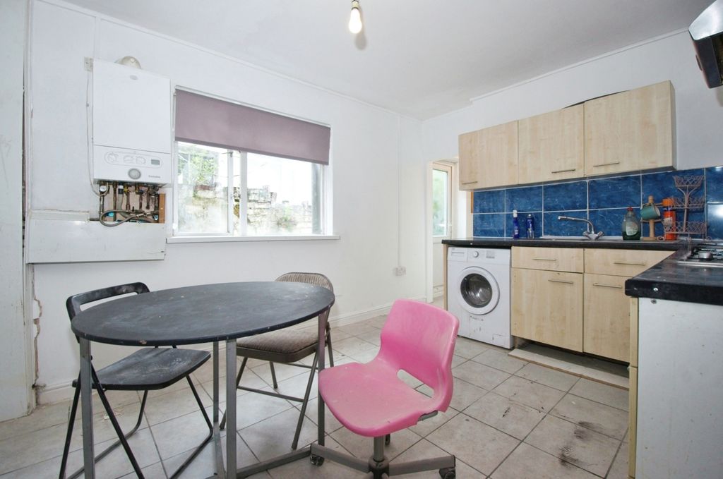 Additional image 3 of 4 bed flat for saleDiana Street, Cardiff CF24