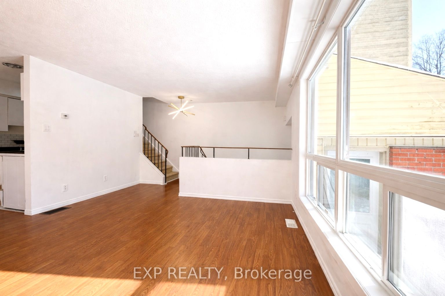 Additional image 6 of 11C Sonnet Crescent, Ottawa, ON, K2H 8W8