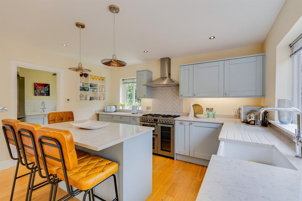 Additional image 7 of 4 bed detached house for saleFfordd Ffagan, St. Mellons, Cardiff CF3