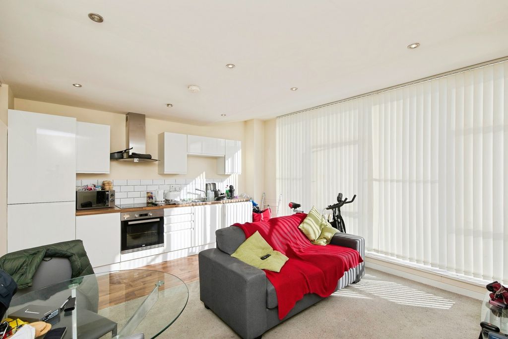 Additional image 2 of 1 bed flat for saleSouth Street, Ilkeston, Derbyshire DE7