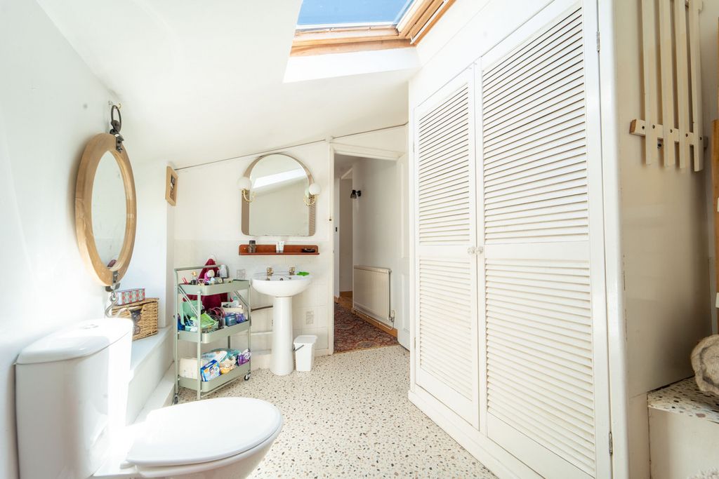 Additional image 18 of 5 bed detached house for saleSt. Johns Crescent, Newport NP10