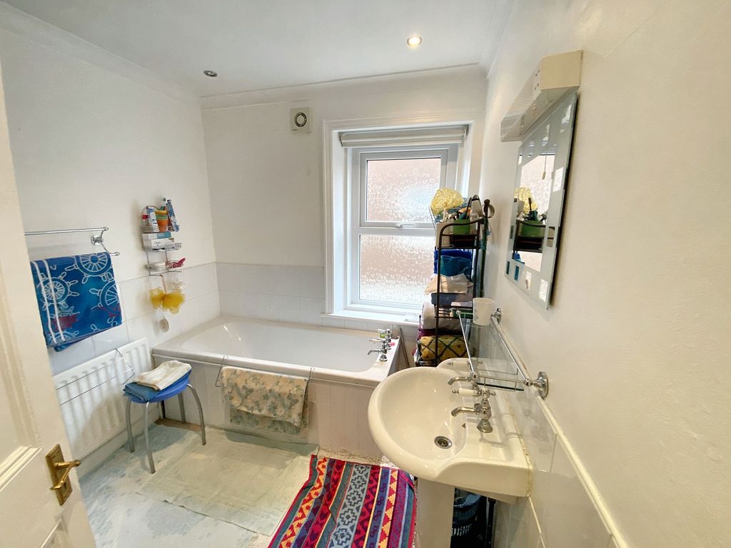 Additional image 17 of 7 bed semi-detached house for saleHolywell Avenue, Monkseaton, Whitley Bay NE26