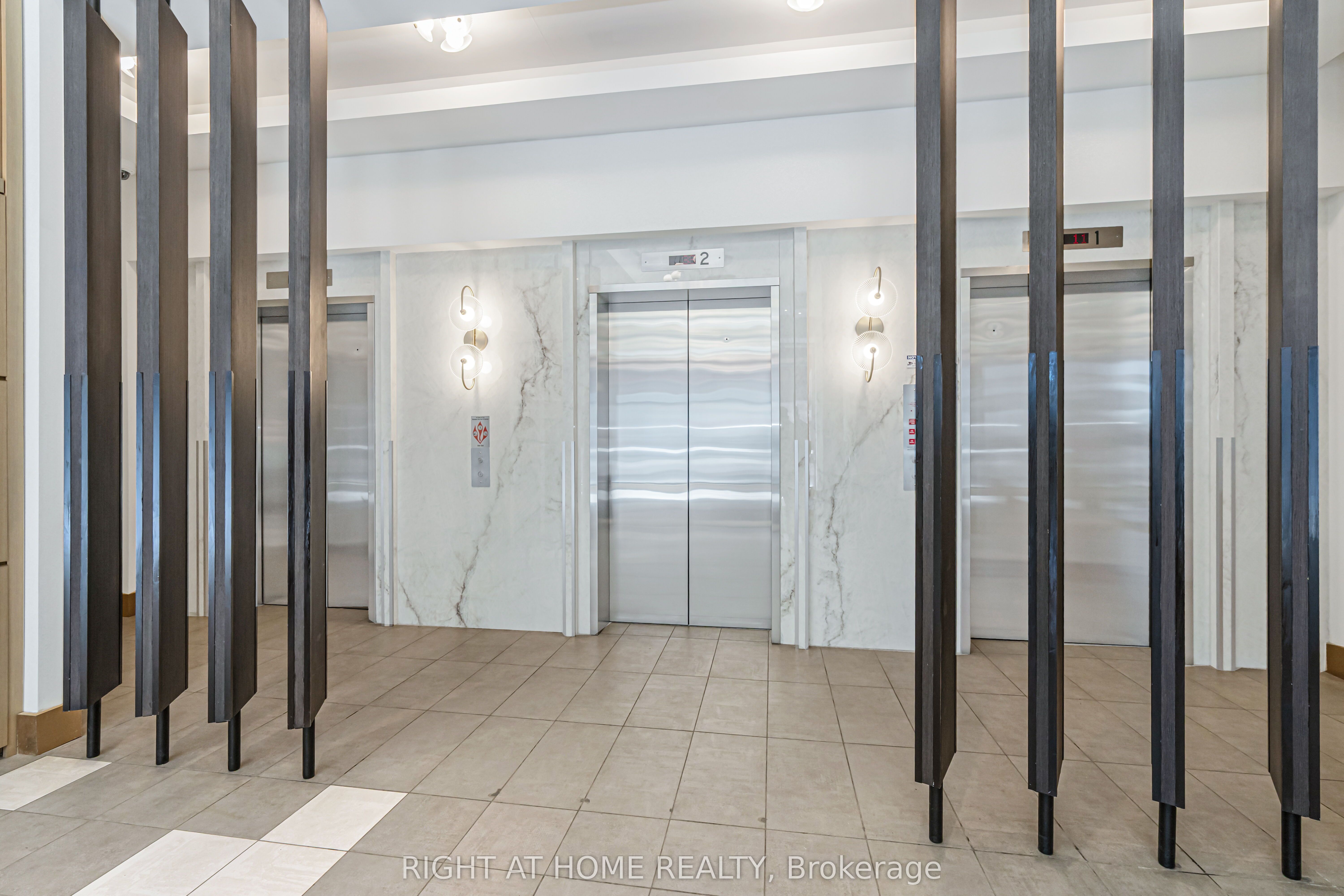 Additional image 3 of 2305-4099 Brickstone Mews, Mississauga, ON, L5B 0G2