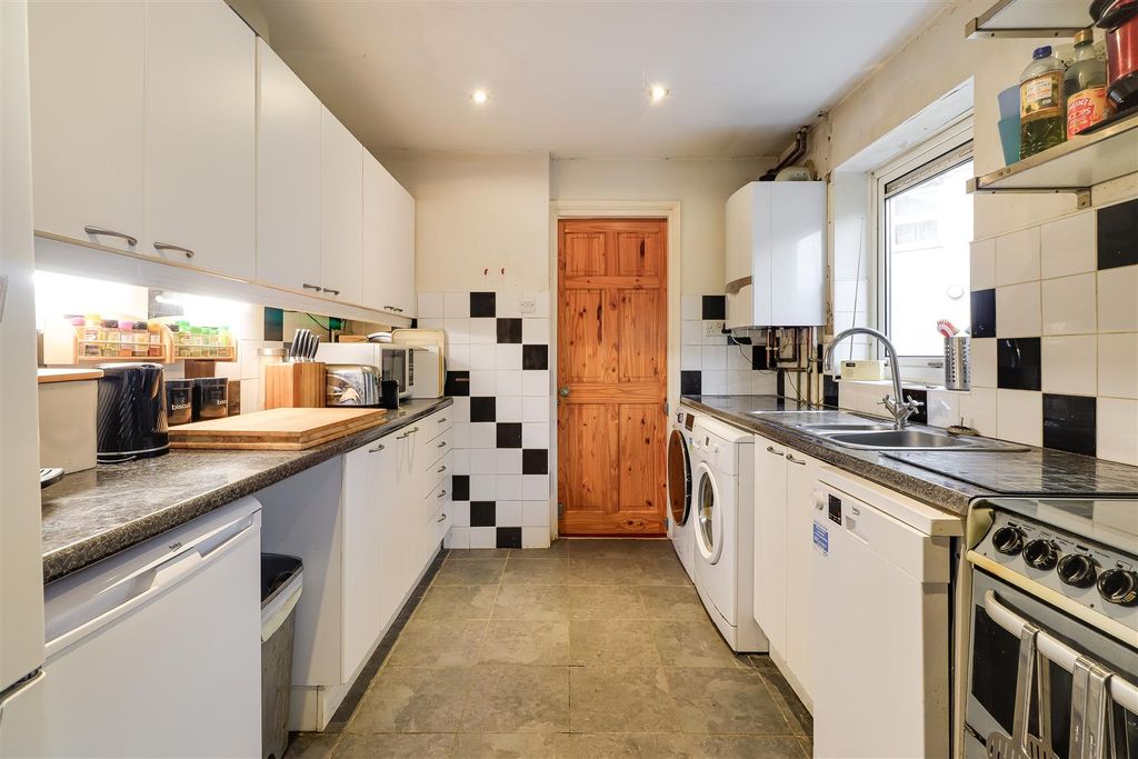 Additional image 8 of 3 bed semi-detached house for saleKendal Way, Cambridge CB4