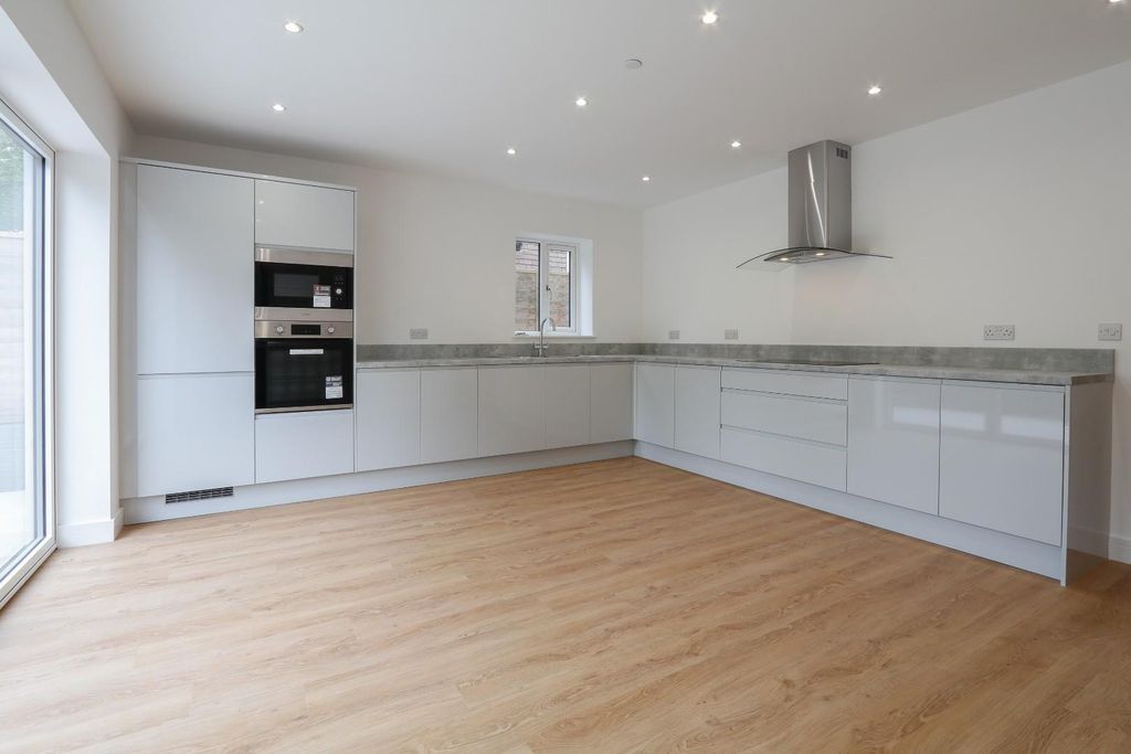Additional image 2 of 6 bed detached house for salePantmawr Road, Whitchurch, Cardiff CF14