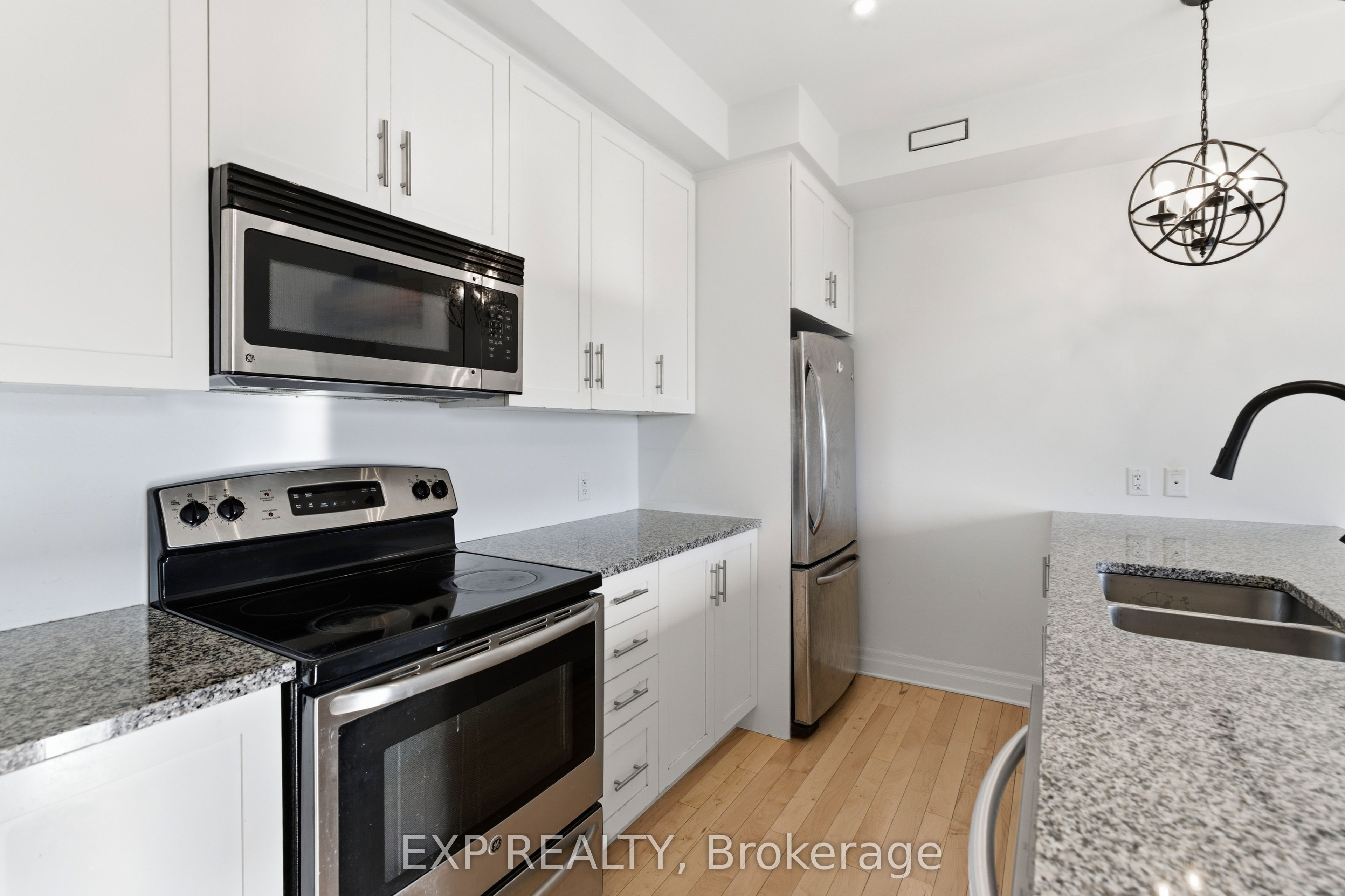 Additional image 5 of 28 Meach Private, Ottawa, ON, K2S 0T8