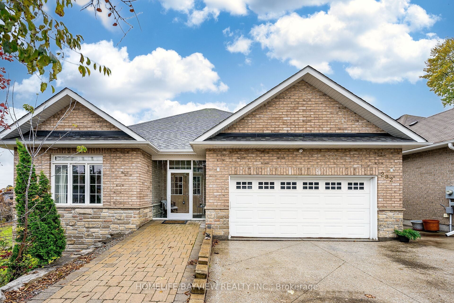 202 John Street W, Bradford West Gwillimbury, ON, L3Z 1J5