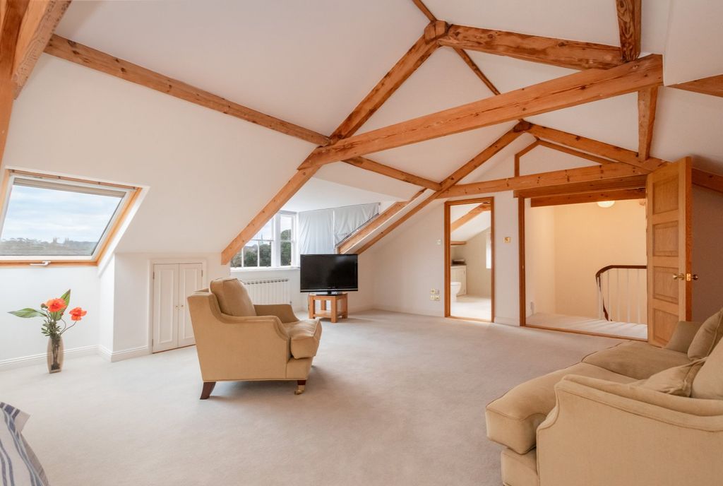 Additional image 5 of 7 bed detached house for saleL'hyvreuse, Cambridge Park, St. Peter Port, Guernsey GY1