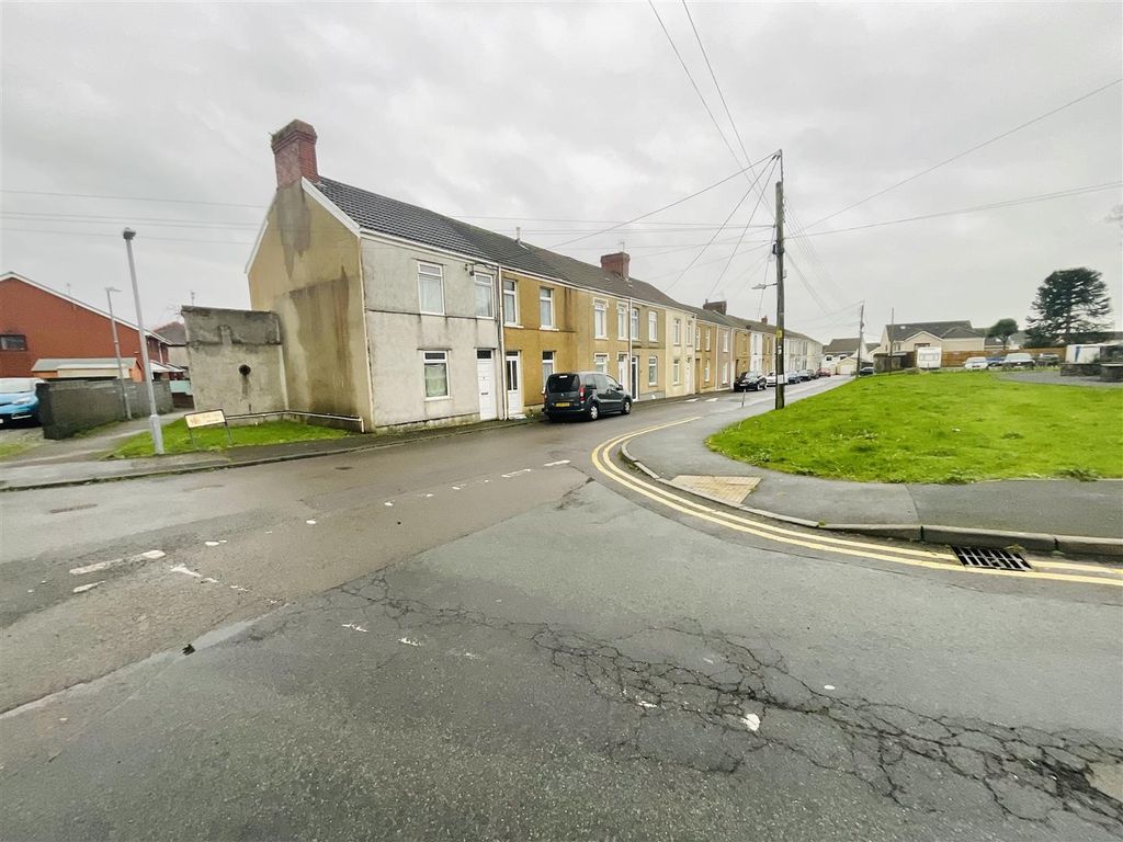 Additional image 22 of 2 bed flat for saleSandfield Road, Burry Port SA16