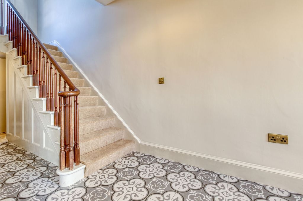 Additional image 16 of 4 bed semi-detached house for saleThe Farmhouse, La Porte, St Saviour JE2