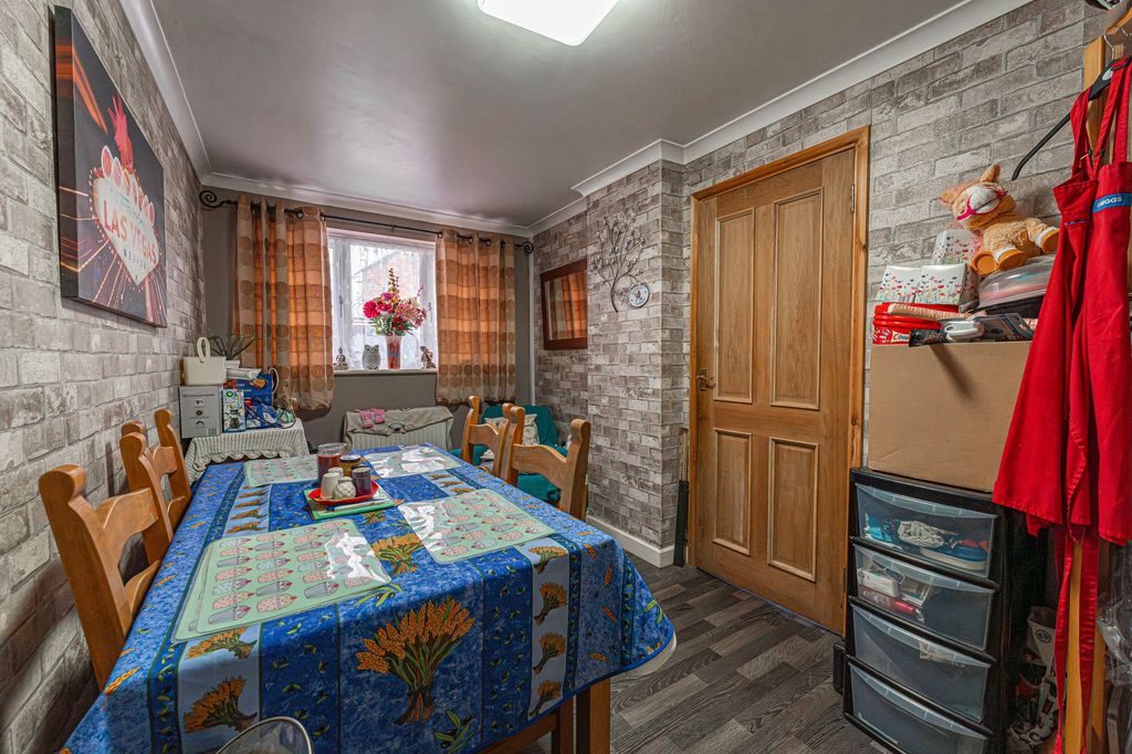 Additional image 4 of 3 bed semi-detached house for saleLaurel Close, Undy NP26