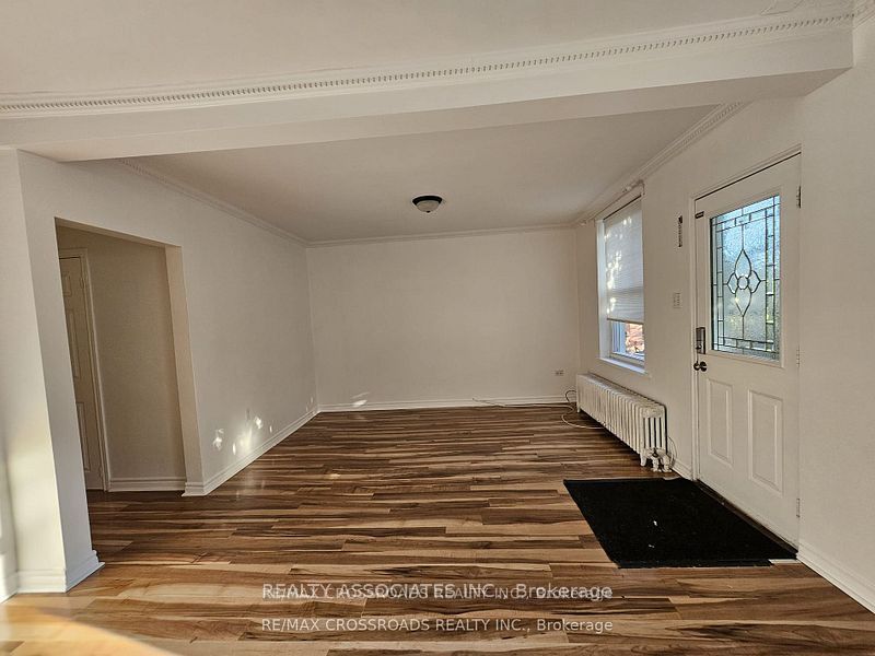 -Main-33 Branstone Road, Toronto, ON, M6E 4E3 photo 5