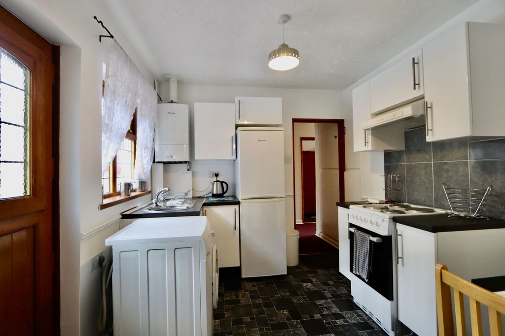 Additional image 3 of 3 bed detached bungalow for salePark Road, Newbridge NP11