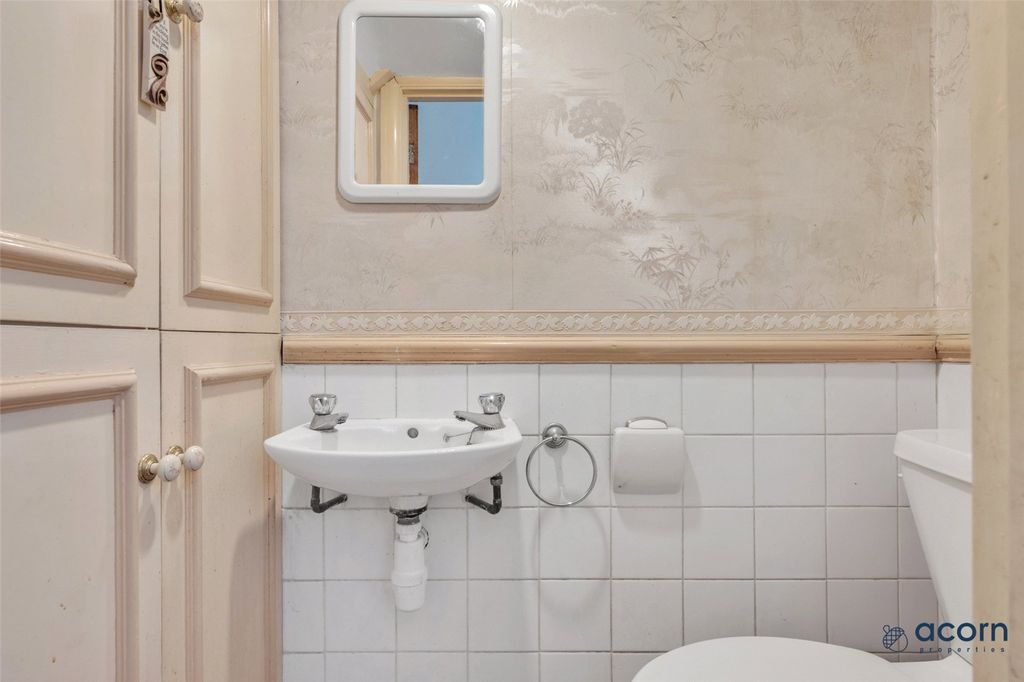 Additional image 8 of 3 bed semi-detached house for saleHill View Gardens, Colindale, London NW9