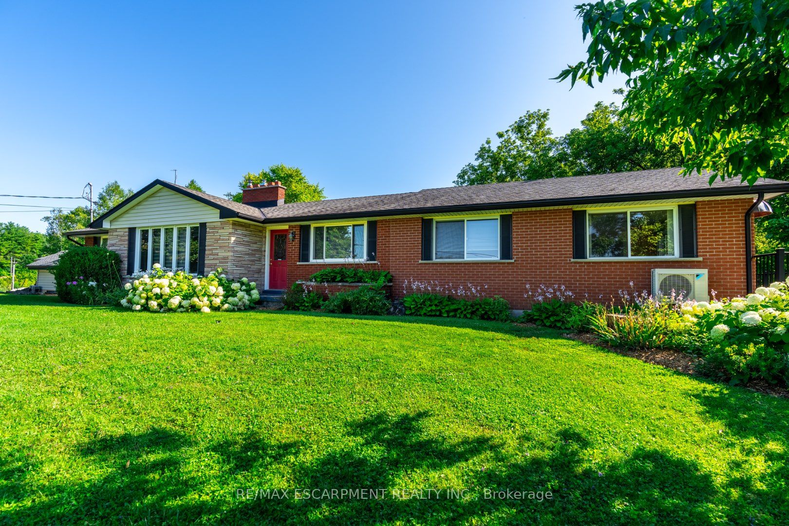 2172 Centre Road W, Hamilton, ON, L0P 1B0
