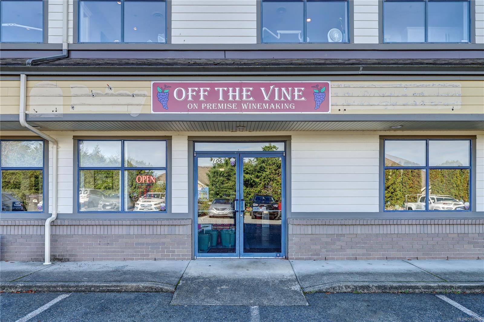 106-5070 Uplands Drive, Nanaimo, BC, V9T 6N1