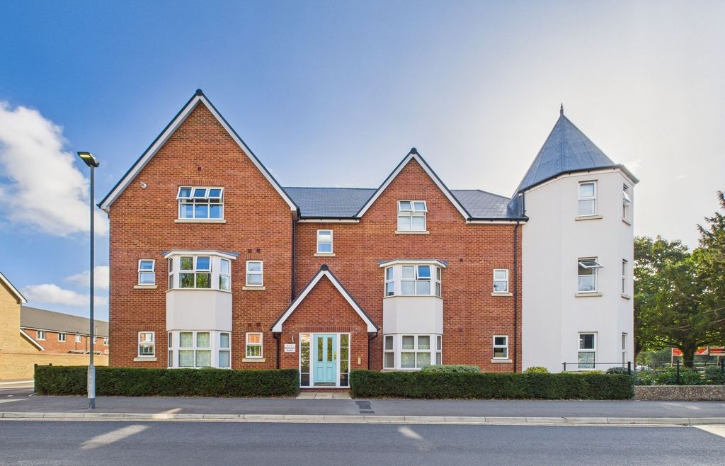 2 bed flat for saleBerridge Place, Thorpe Road, Peterborough PE3