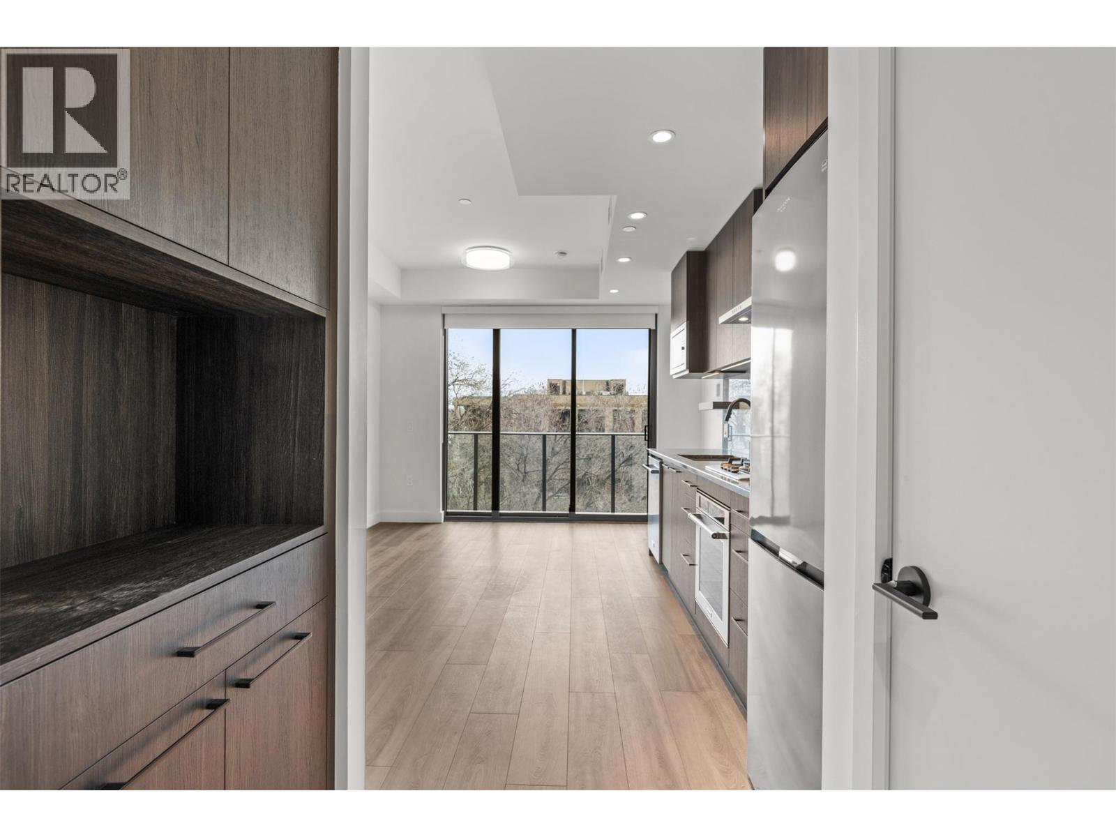Additional image 5 of 409-3051 Abbott Street, Kelowna, BC, V1Y1G9