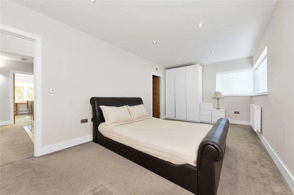 Additional image 12 of 5 bed detached house for saleWater Street, Cambridge, Cambridgeshire CB4
